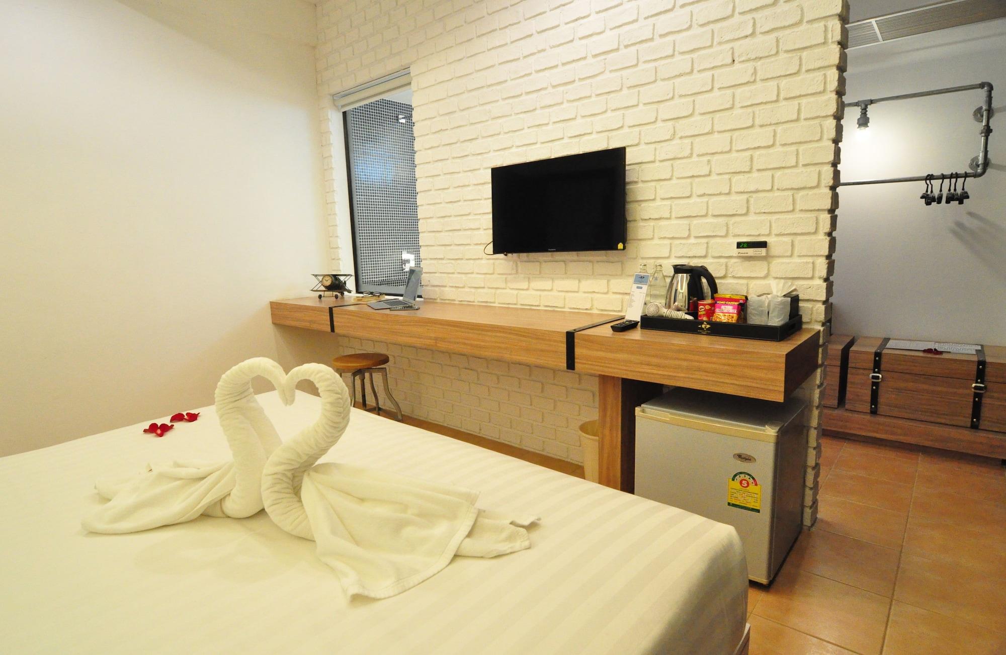 Forty Winks Phuket Hotel Patong Dış mekan fotoğraf