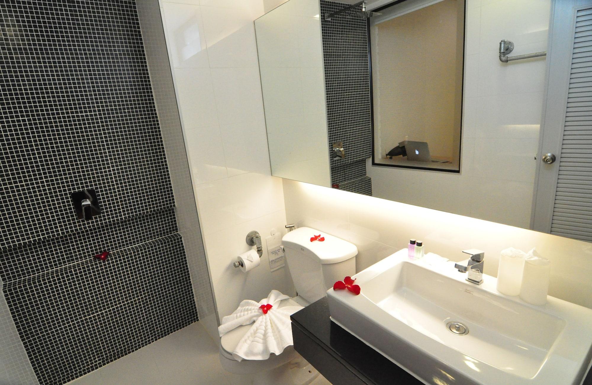 Forty Winks Phuket Hotel Patong Dış mekan fotoğraf